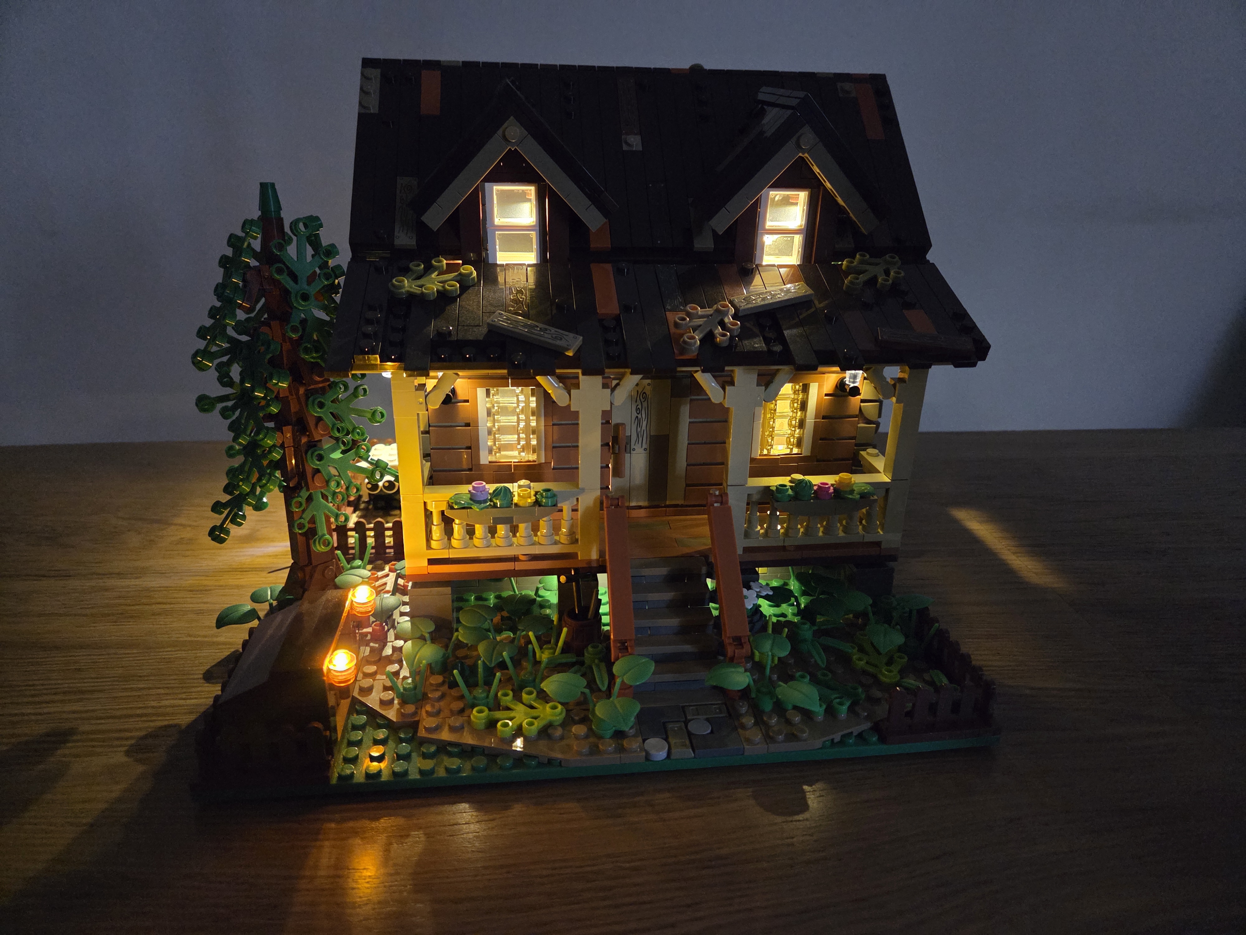 FunWhole FH9001 Waldhütte Wood Cabin